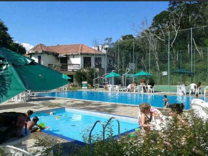 Apartamento à venda em Itaipava, Petrópolis - RJ