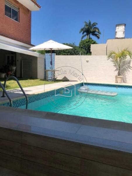 Casa à venda em Centro, Cabo Frio - RJ