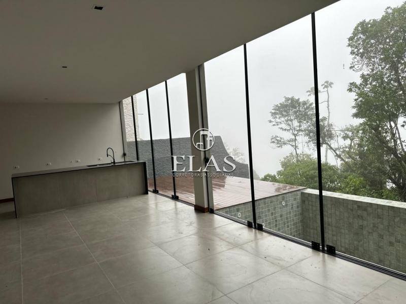 Casa - Quitandinha, Petrópolis/RJ  - 3 Dormitórios