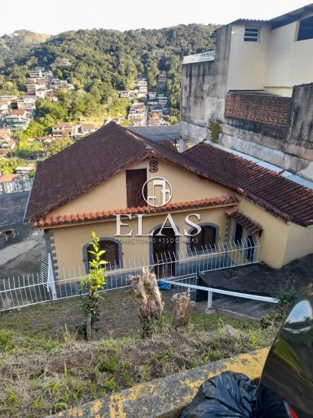 Casa - Bairro Castrioto, Petrópolis/RJ  - 3 Dormitórios
