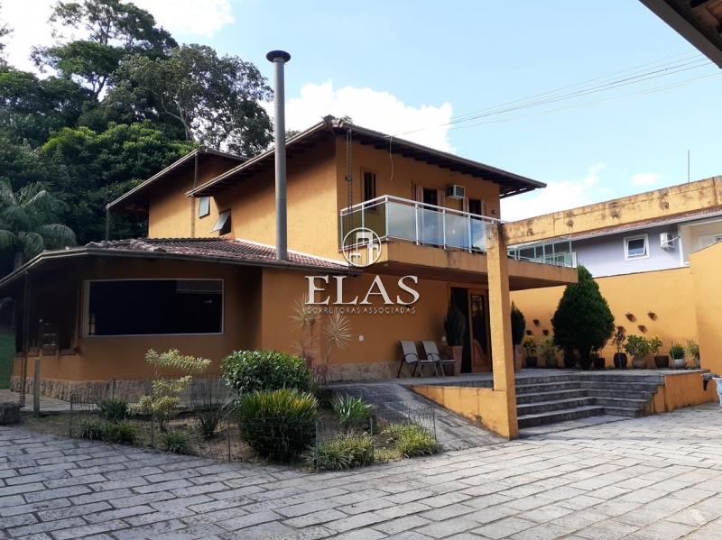 Casa - Carangola, Petrópolis/RJ  - 4 Dormitórios