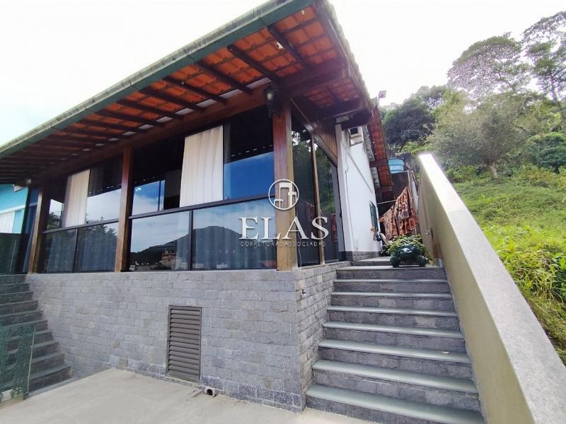 Casa - Quitandinha, Petrópolis/RJ  - 3 Dormitórios