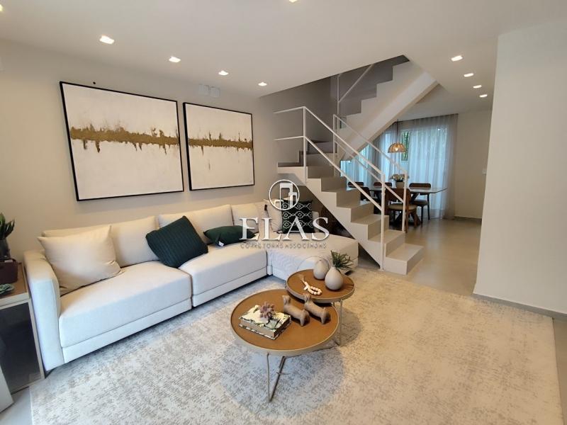 Casa - Quarteirão Brasileiro, Petrópolis/RJ  - 3 Dormitórios