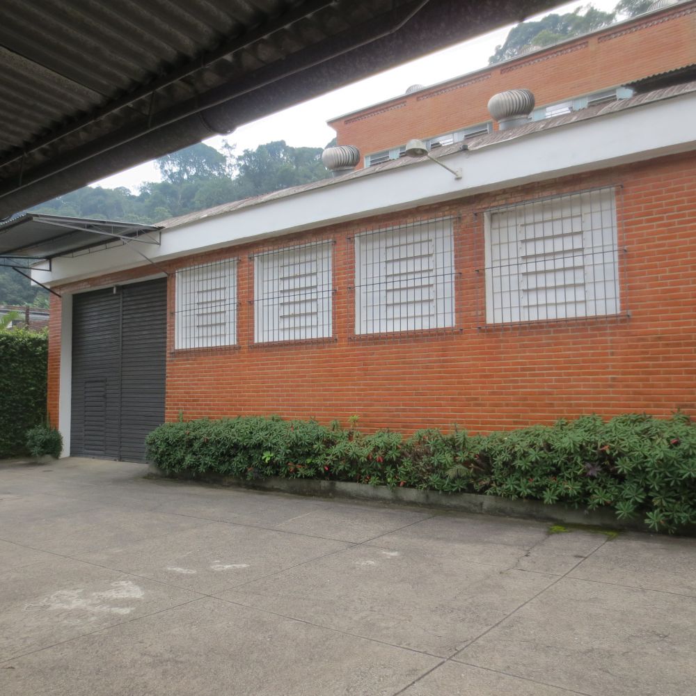 Galpão - São Sebastião, Petrópolis/RJ  - 9 Dormitórios
