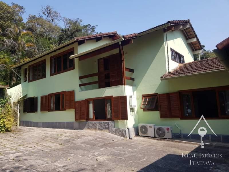 Casa para Alugar  à venda em Castelânea, Petrópolis - RJ - Foto 1