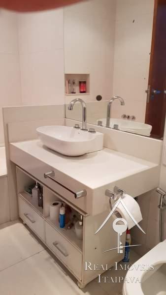 Casa para Alugar  à venda em Castelânea, Petrópolis - RJ - Foto 21