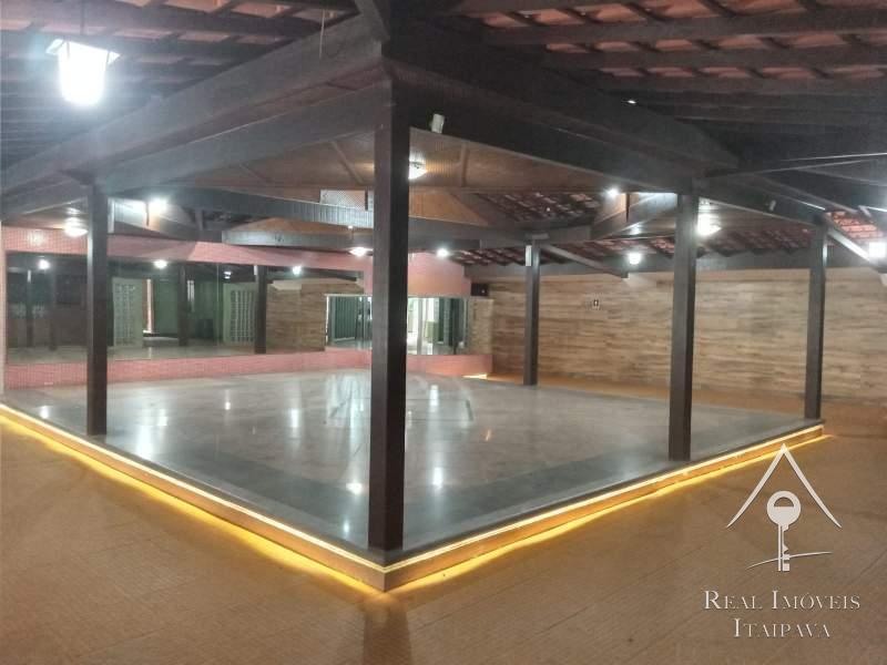 Salão - Espaço  em Itaipava - Petrópolis/RJ 