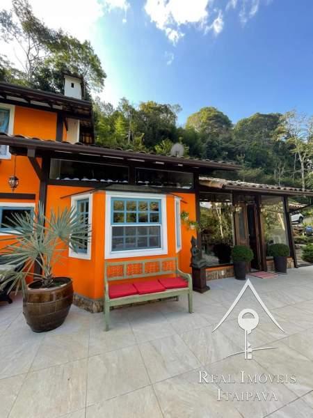 Casa em Araras - Petrópolis/RJ 