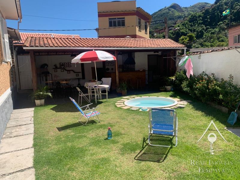 Casa em Itamarati - Petrópolis/RJ 