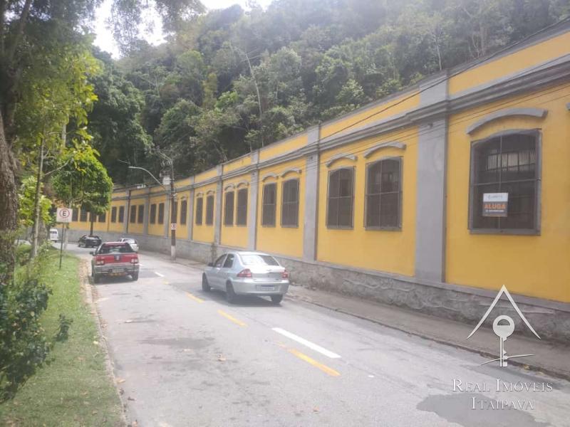Galpão em Morin - Petrópolis/RJ 