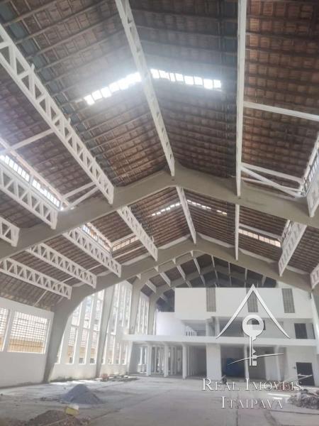 Imóvel Comercial para Alugar em Itamarati, Petrópolis - RJ - Foto 2