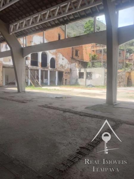 Imóvel Comercial para Alugar em Itamarati, Petrópolis - RJ - Foto 3