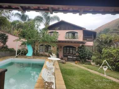 Casa em Araras - Petrópolis/RJ