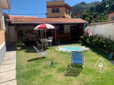 Casa em Itamarati - Petrópolis/RJ