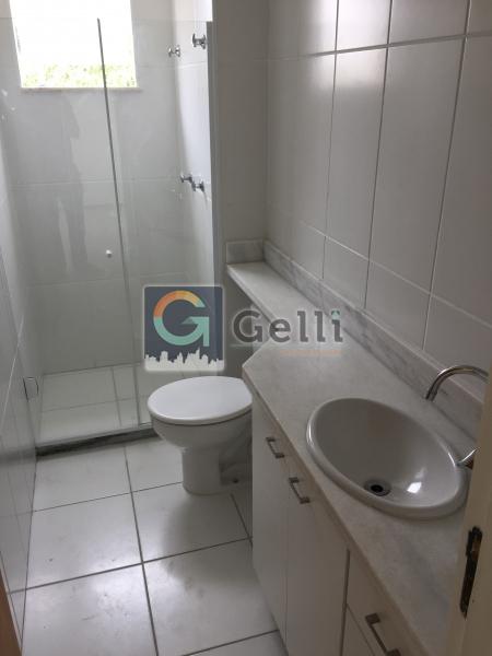 Apartamento à venda com 2 quartos, 72m² - Foto 5