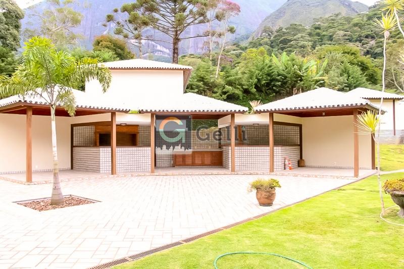 Casa em condomínio em Araras, Petrópolis