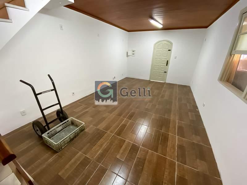 Casa para alugar com 2 quartos, 100m² - Foto 3