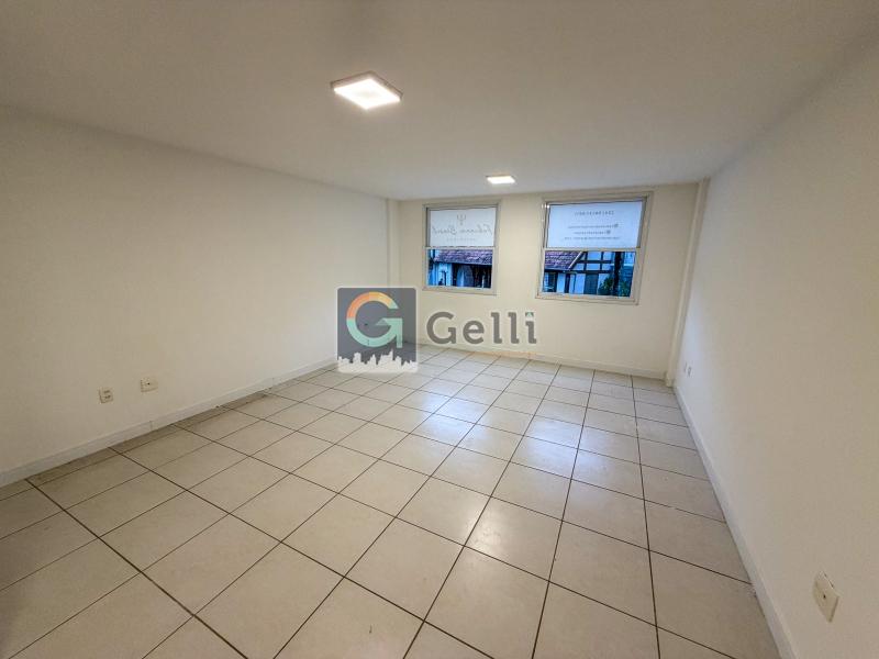 Sala para Alugar em Quarteirão Brasileiro, Petrópolis - RJ - Foto 1