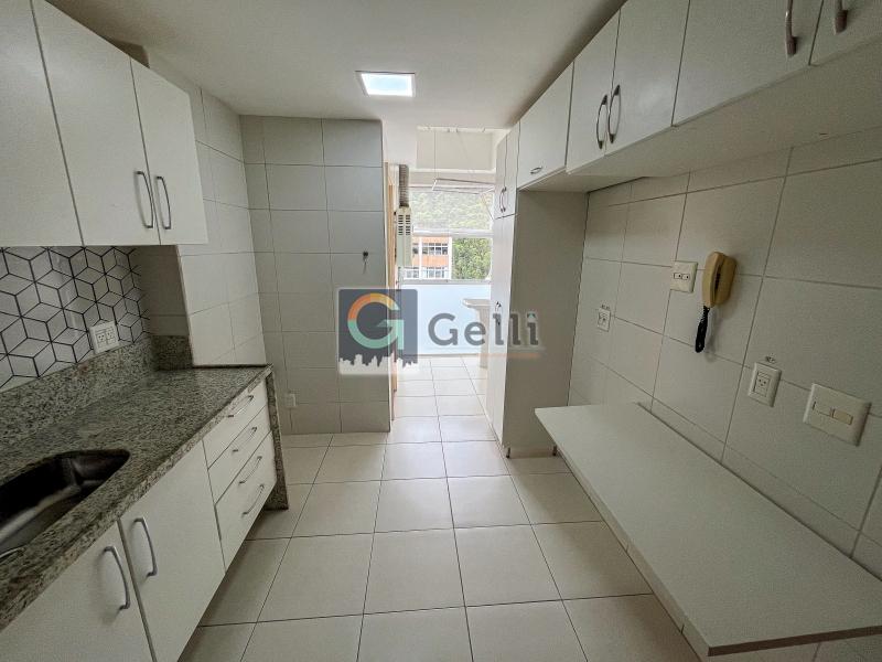 Apartamento para alugar com 3 quartos, 145m² - Foto 14