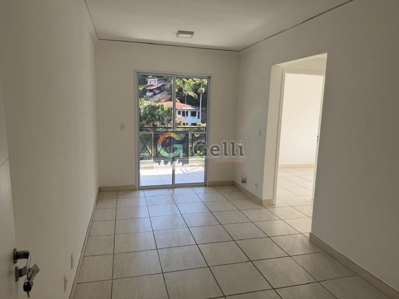 Apartamento à venda com 2 quartos, 60m² - Foto 1