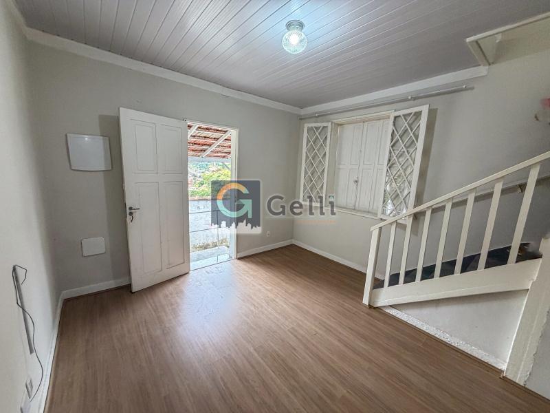 Casa para Alugar em Estrada da Saudade, Petrópolis - RJ - Foto 2