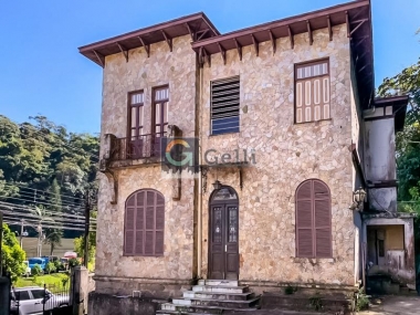 Casa Comercial em Centro Petrópolis