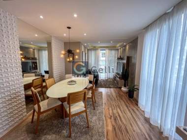 Apartamento em Corrêas Petrópolis