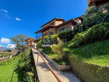 Casa em Mosela Petrópolis
