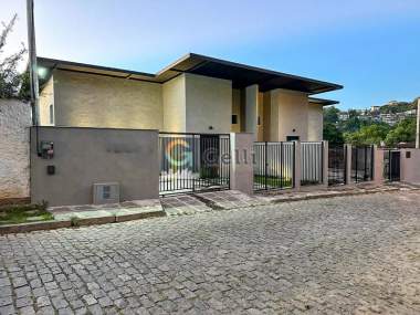Casa em Quitandinha Petrópolis