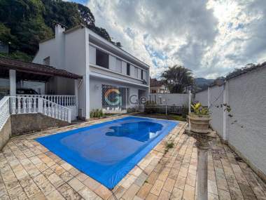 Casa em São Sebastião Petrópolis
