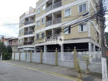 Apartamento em Vale do Paraís...