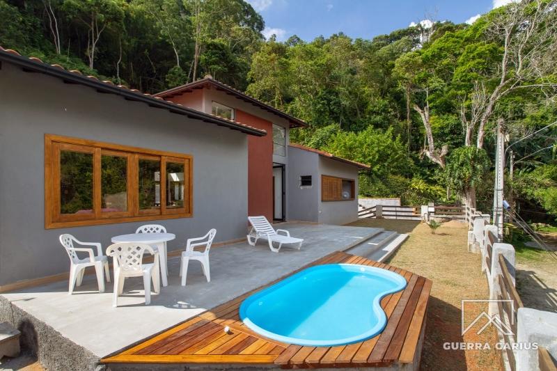 Casa em Itaipava - Petrópolis/RJ  - 3 Quartos