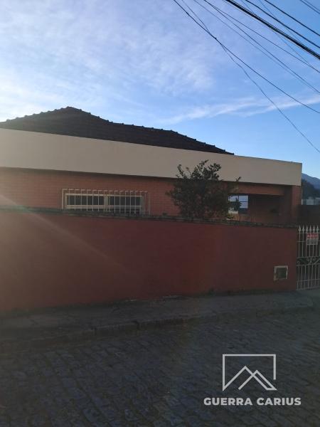 Casa em Saldanha Marinho - Petrópolis/RJ  - 3 Quartos