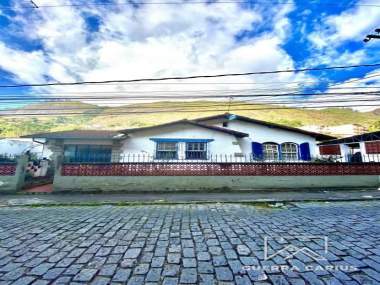 [CI 81] Casa em Itamarati, Petrópolis/RJ