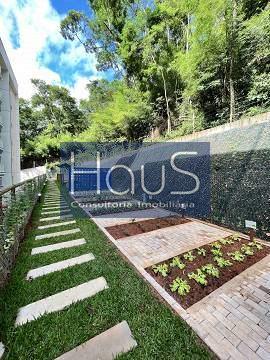 Comprar Apartamento em Nogueira, Petrópolis/RJ - Haus Consultoria Imobiliária