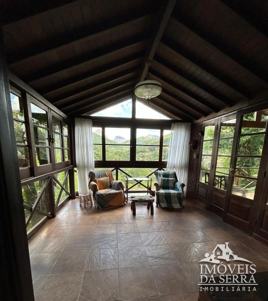 Comprar Casa em Condomínio em Itaipava, Petrópolis/RJ - Imóveis da Serra