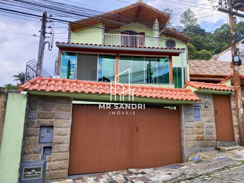 Casa à venda em Itamarati, Petrópolis - RJ