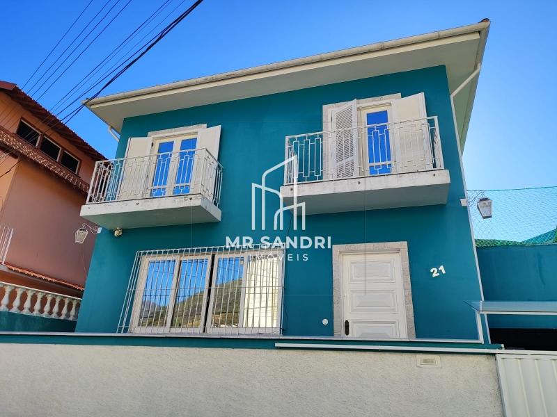 Casa à venda em Cascatinha, Petrópolis - RJ