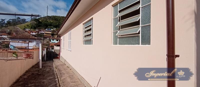 Casa à venda com 4 quartos, 100m² - Foto 4