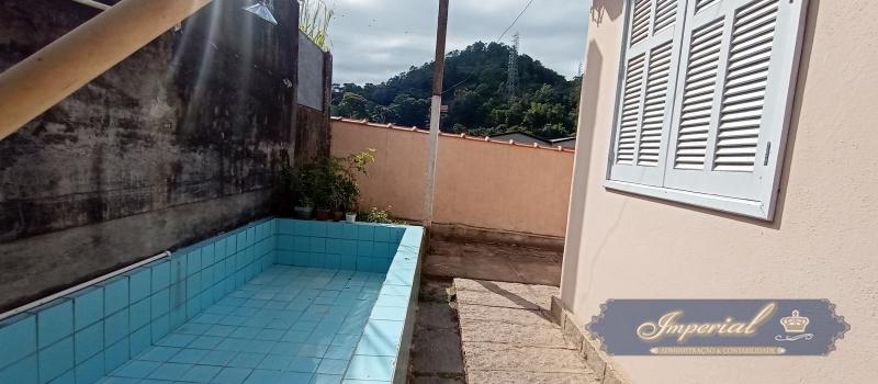Casa à venda com 4 quartos, 100m² - Foto 5