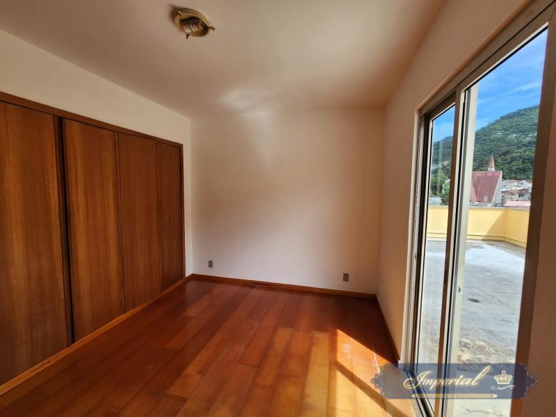 Apartamento para Alugar  à venda em Mosela, Petrópolis - RJ - Foto 18