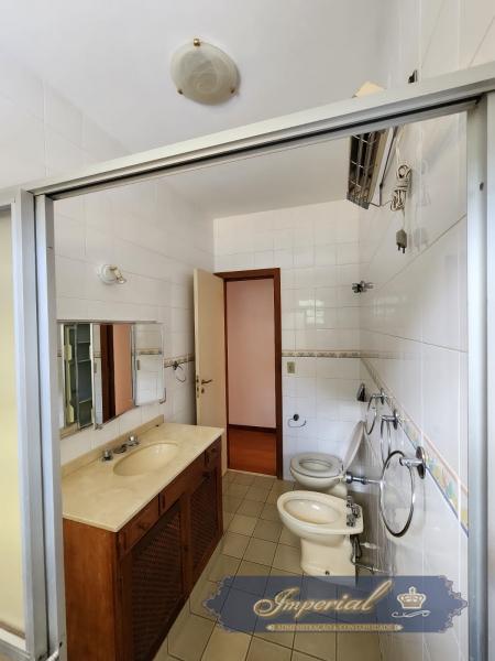 Apartamento para Alugar  à venda em Mosela, Petrópolis - RJ - Foto 2