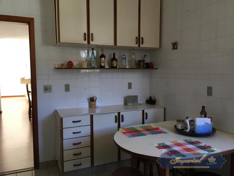 Apartamento para Alugar  à venda em Mosela, Petrópolis - RJ - Foto 4