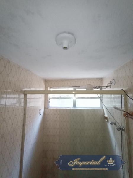 Casa à venda com 6 quartos, 250m² - Foto 8