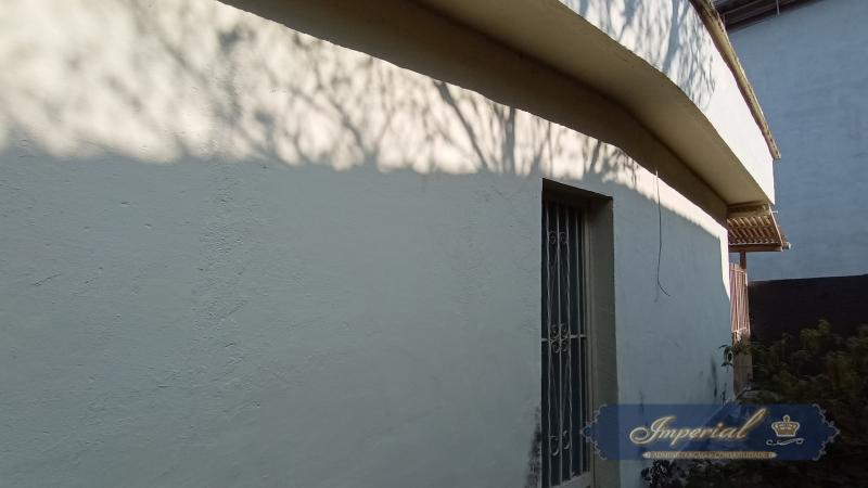 Casa à venda com 6 quartos, 250m² - Foto 12