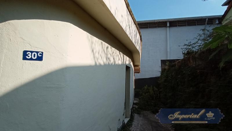 Casa à venda com 6 quartos, 250m² - Foto 14