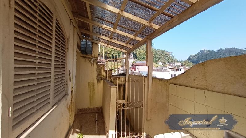 Casa à venda com 6 quartos, 250m² - Foto 19