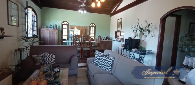 Casa à venda com 4 quartos, 350m² - Foto 5