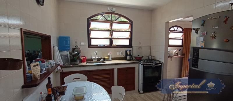 Casa à venda com 4 quartos, 350m² - Foto 14