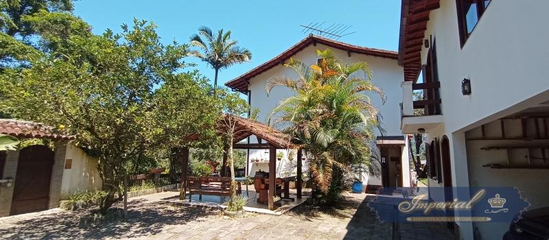 Casa à venda com 4 quartos, 350m² - Foto 26